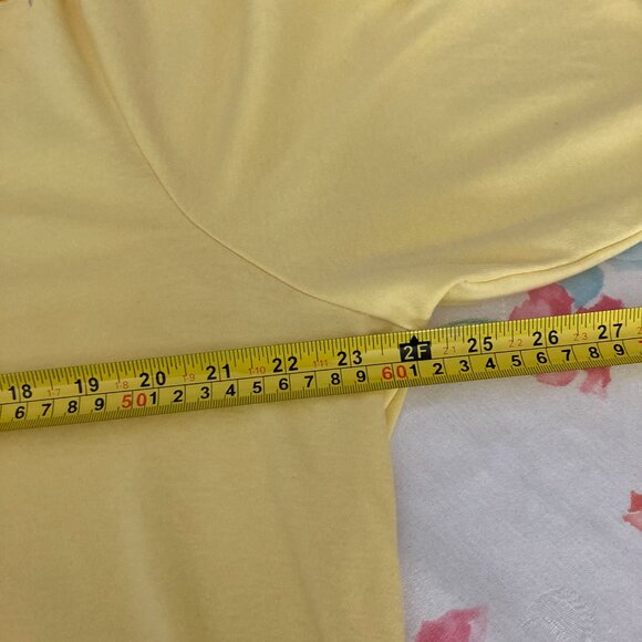 Quacker Factory by Jeanne Bice Women's Yellow Top W/Scalloped V-Neck Sz XL - Picture 8 of 9